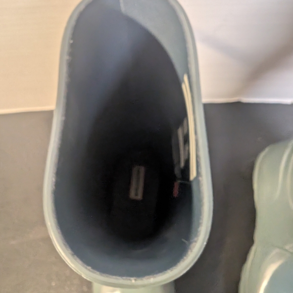 Hunter Grey Mid-Calf Rain Boots Bonus New Betsey Johnson Boot Shoe Liners - Picture 10 of 16